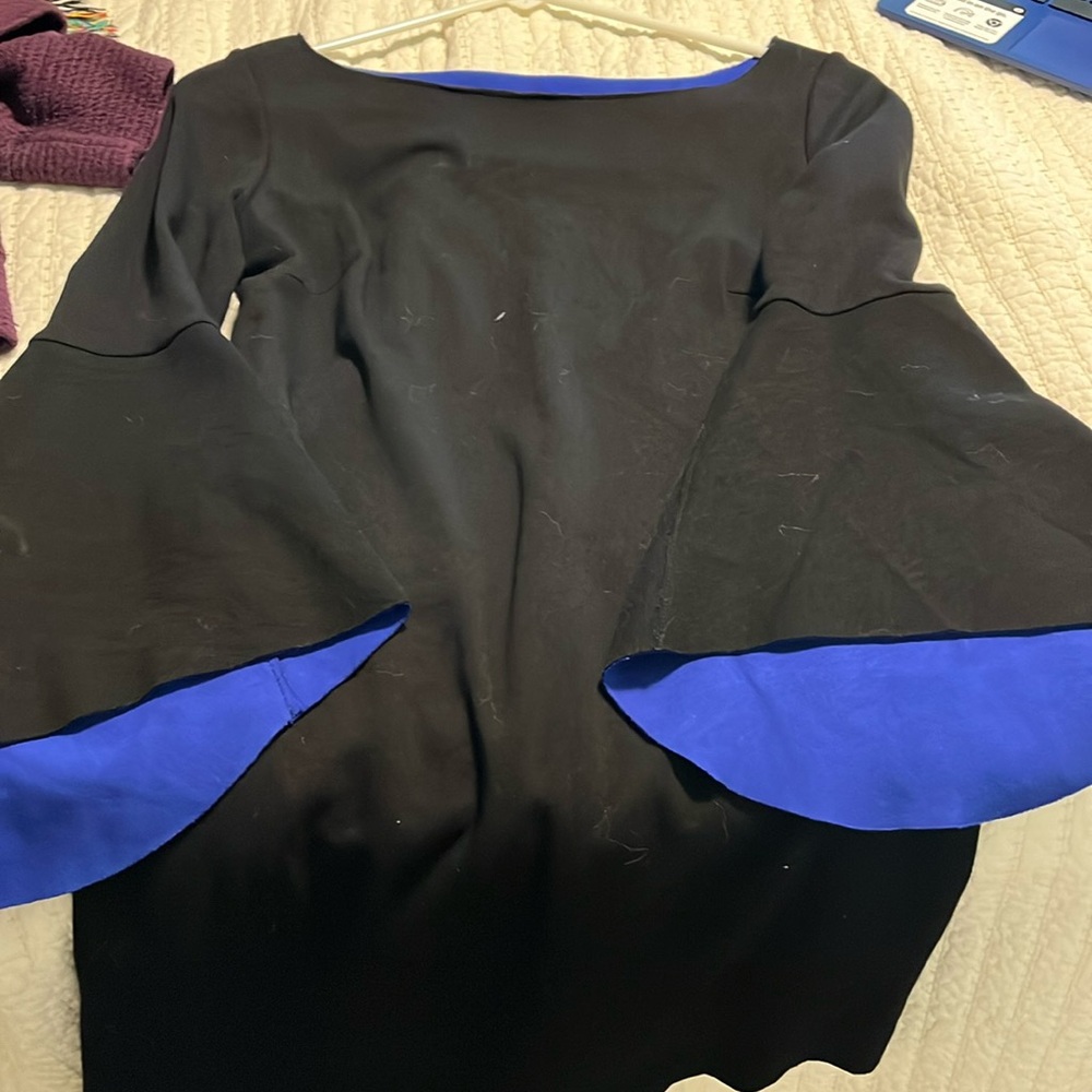 Black and blue dress, blue is strictly on the inside!